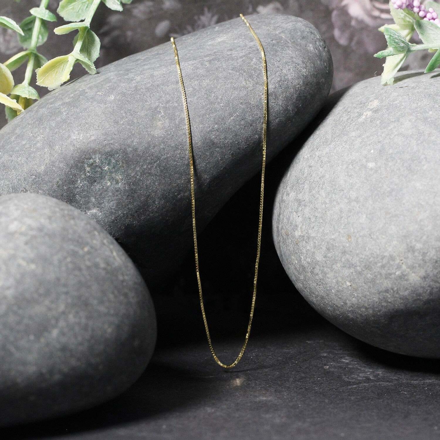 18k Yellow Gold Box Chain 0.6mm (0.60 mm) - Image 2