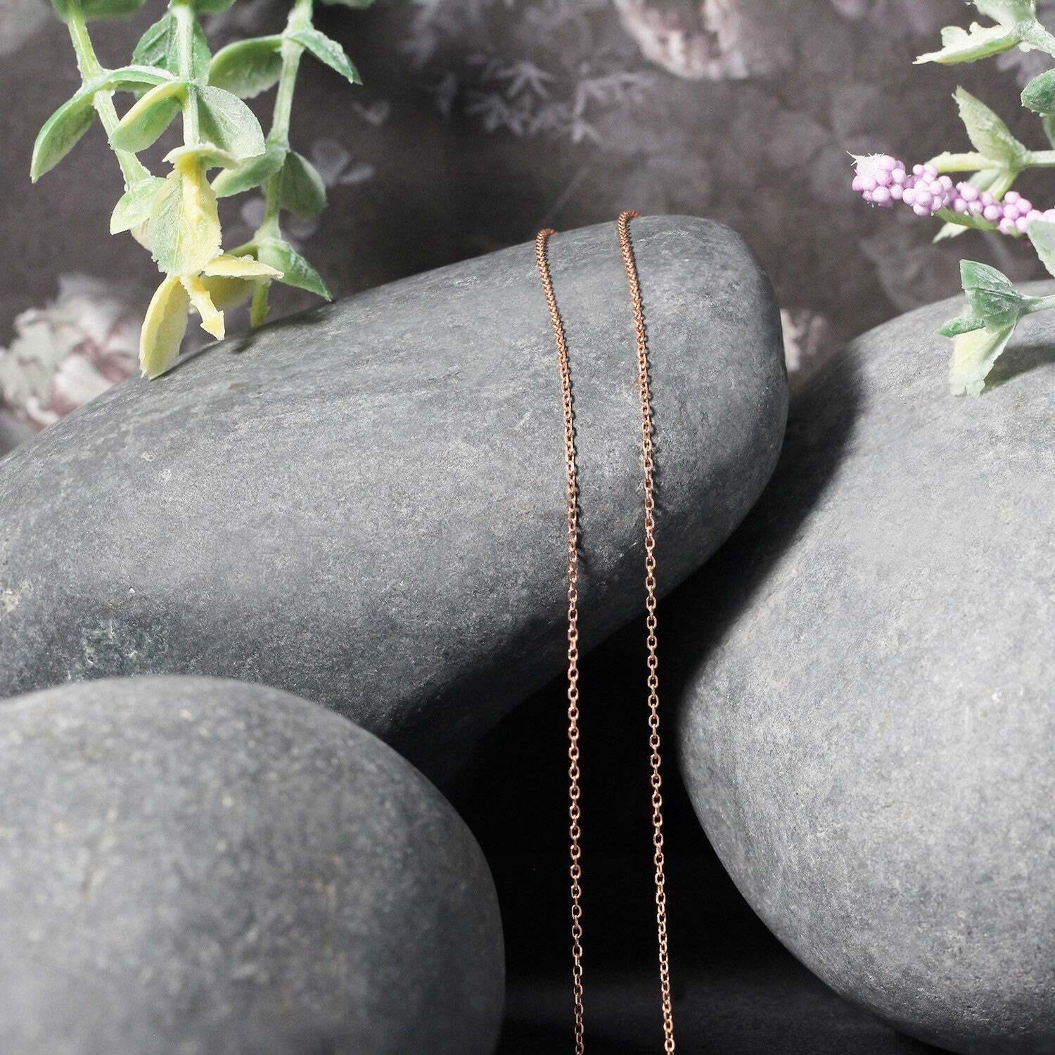 18k Rose Gold Diamond Cut Cable Link Chain (0.80 mm) - Image 3