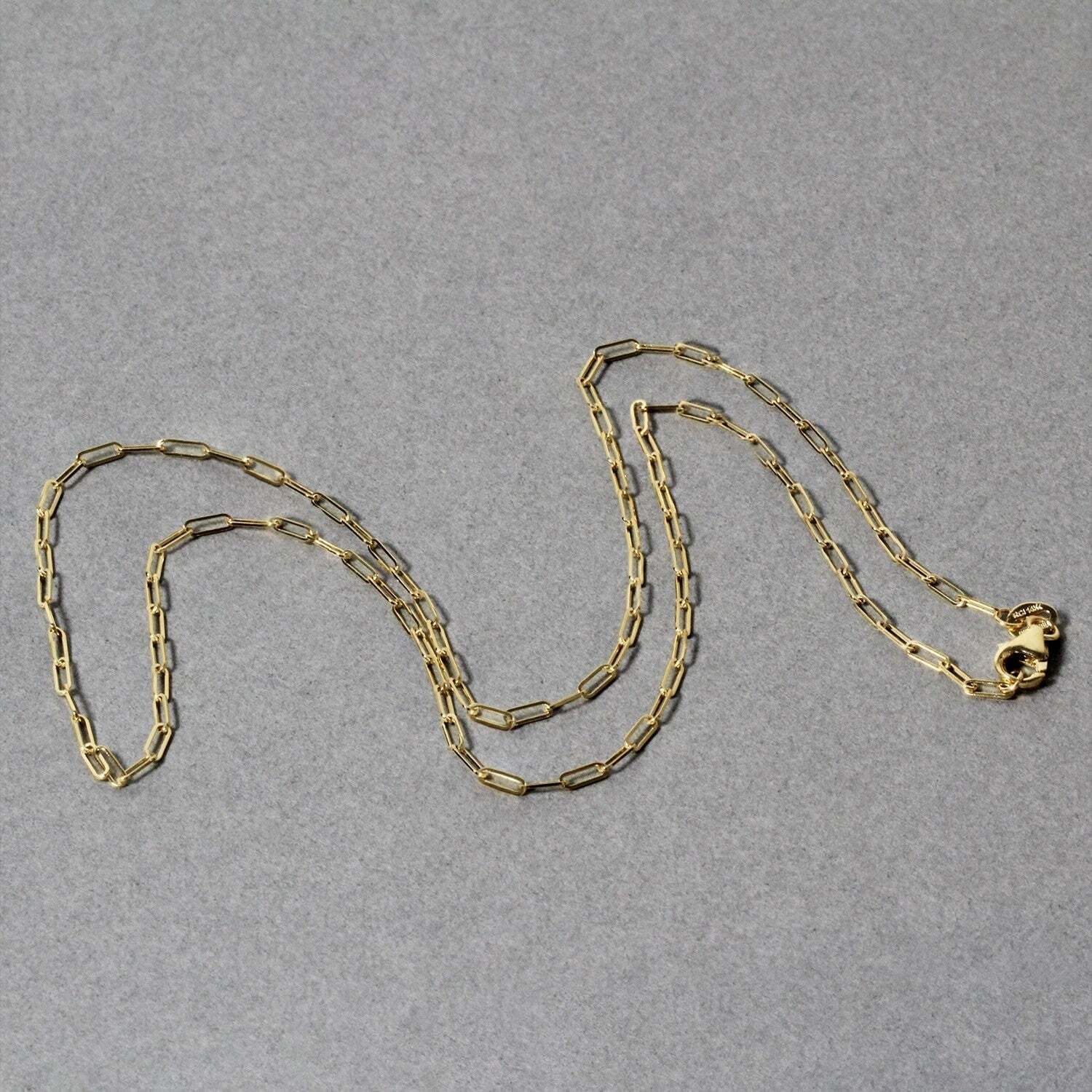 18K Yellow Gold Fine Paperclip Chain (1.50 mm) - Image 3