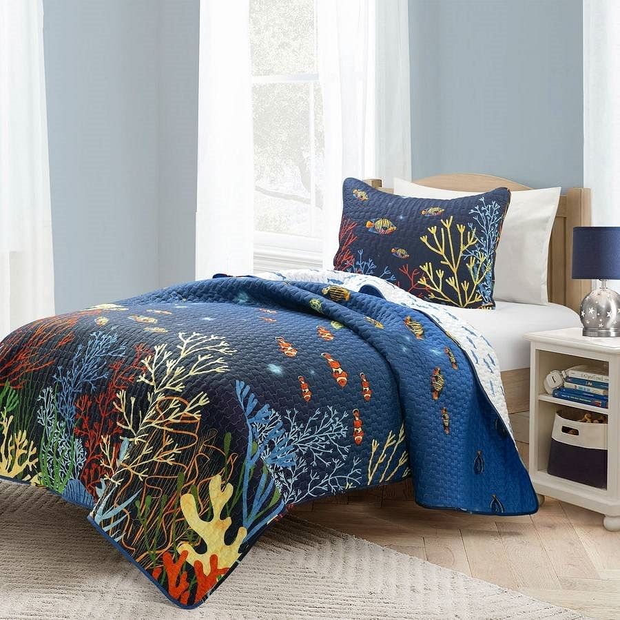 Twin 2 Piece Lightweight Ocean Navy Blue Clown Fish Coral Reversible Quilt Set