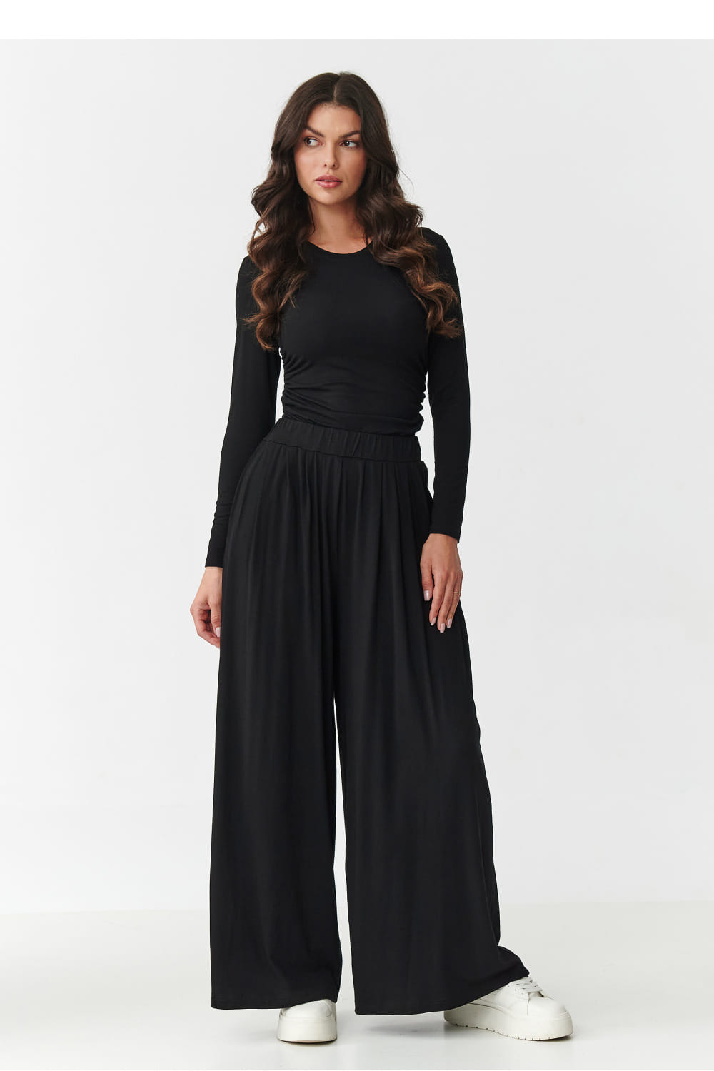 black - Set model 218803 Makadamia