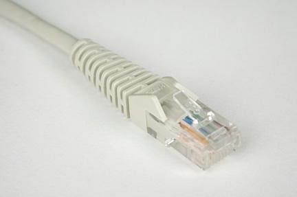 5ft cat5e / cat5 snagless molded patch cable rj45 m/m gray 5ft